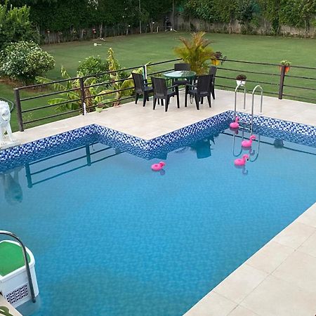 The Singh Farm Cosy Private Pool Farm Villa 古尔冈 外观 照片